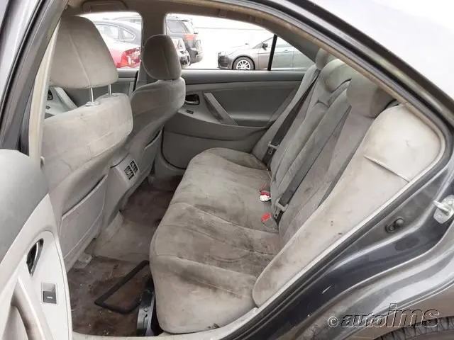 2011 TOYOTA CAMRY HYBRID 