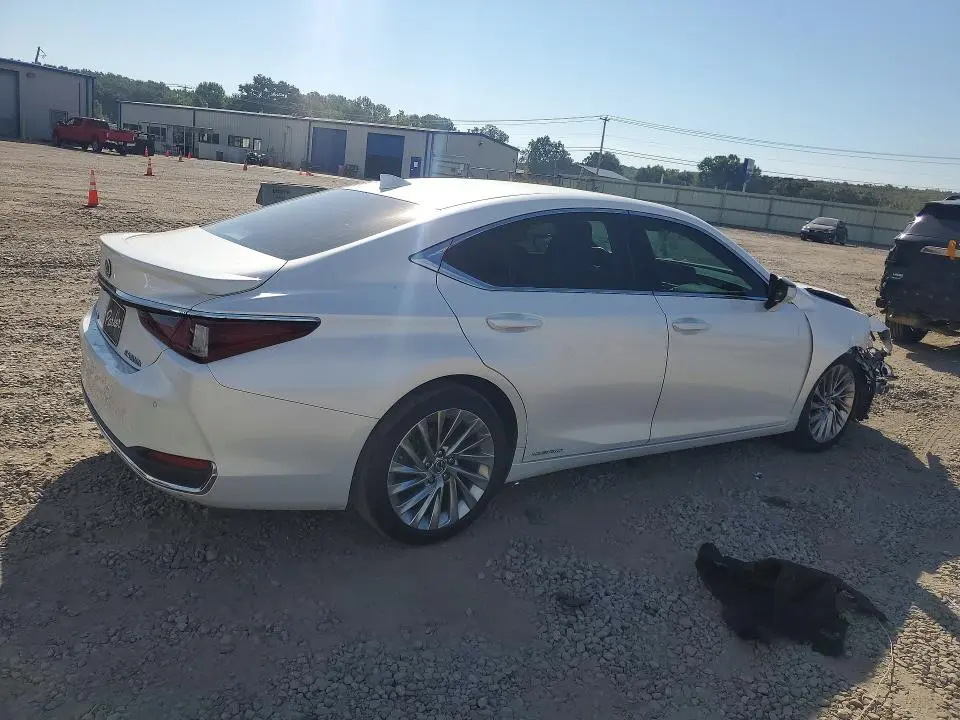 2020 LEXUS ES   