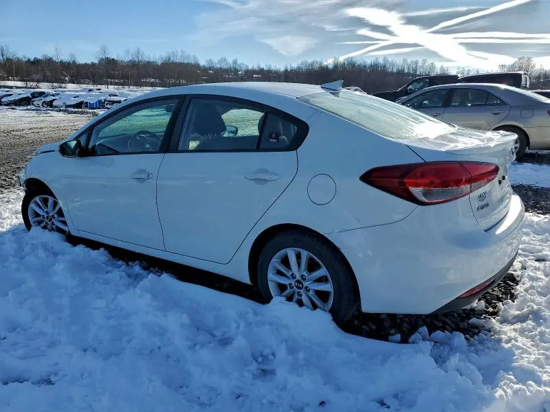 2017 KIA FORTE LX  