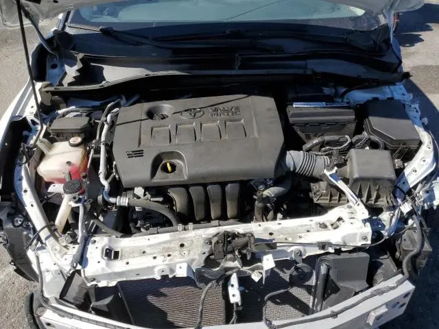 2021 TOYOTA C-HR XLE  