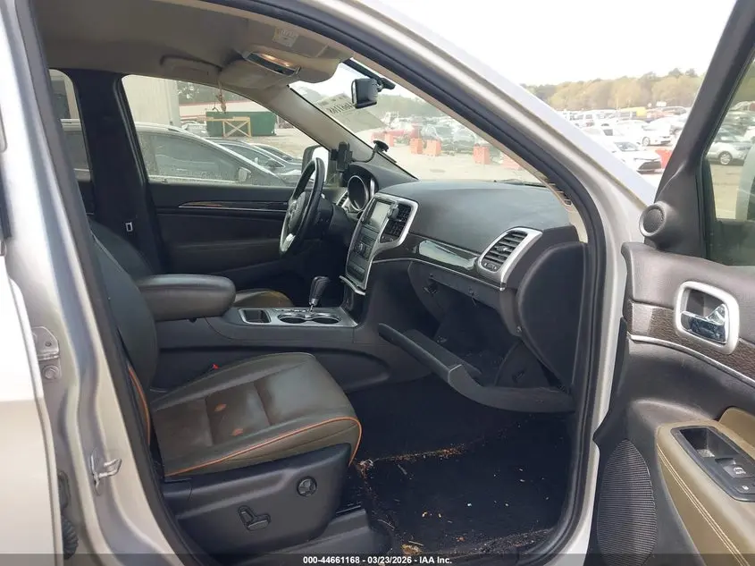 2011 JEEP GRAND CHEROKEE LAREDO