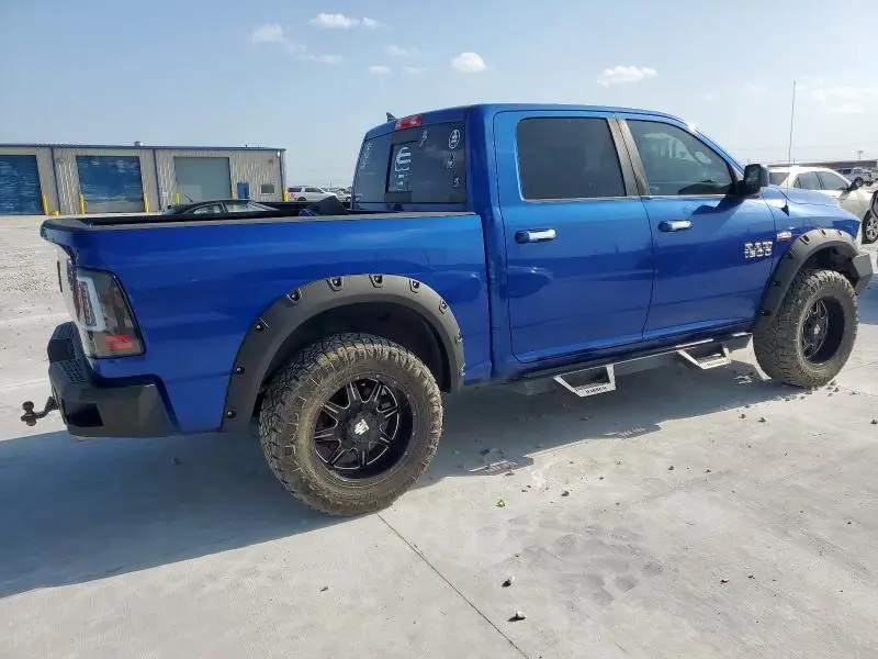 2016 RAM 1500 SLT  