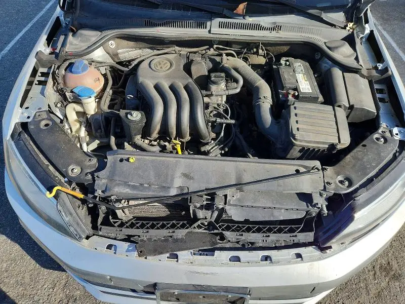 2015 VOLKSWAGEN JETTA BASE  