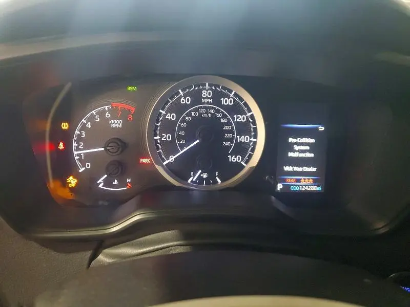 2021 TOYOTA COROLLA LE  