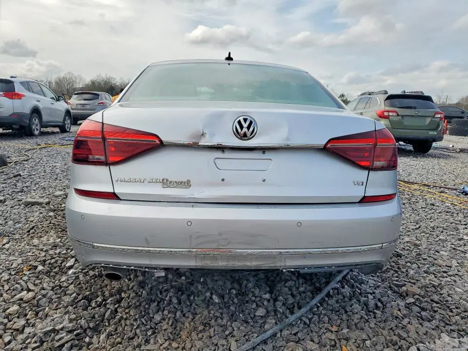 2017 VOLKSWAGEN PASSAT SEL PREMIUM  