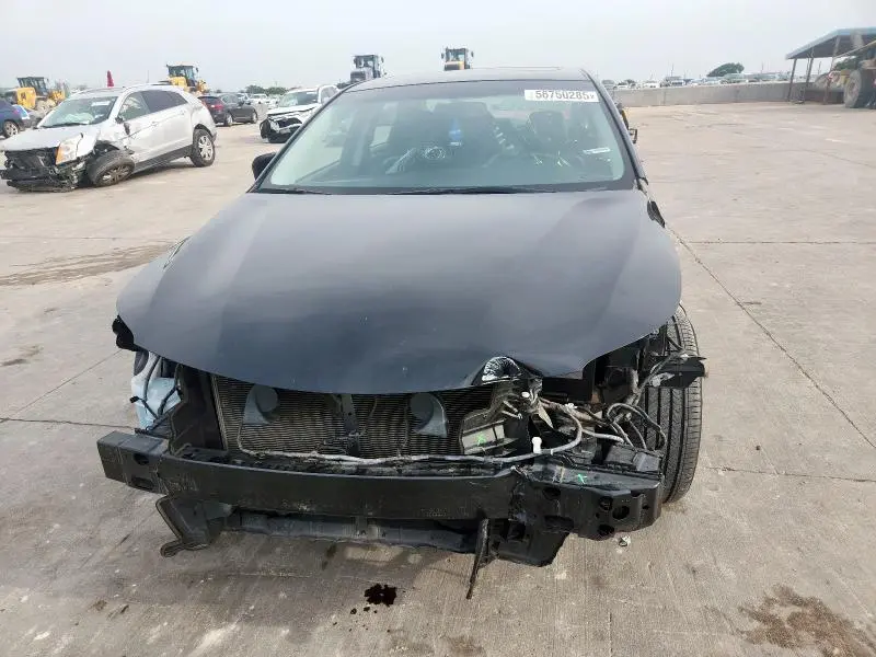 2016 TOYOTA AVALON XLE  