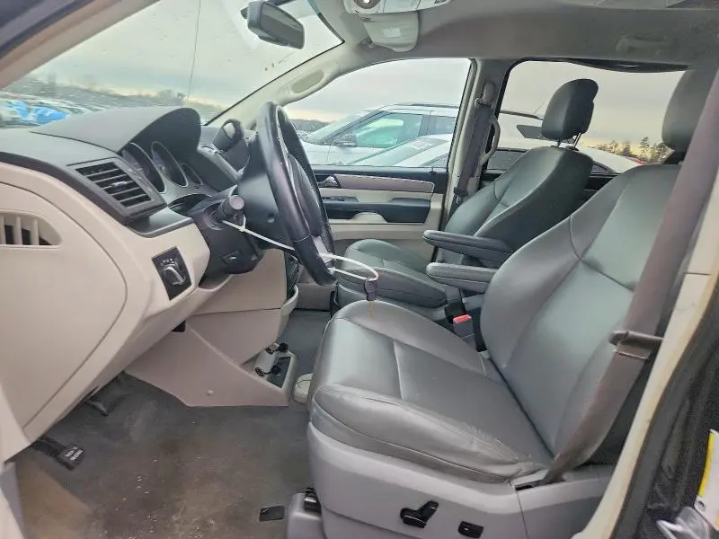 2014 VOLKSWAGEN ROUTAN SE  