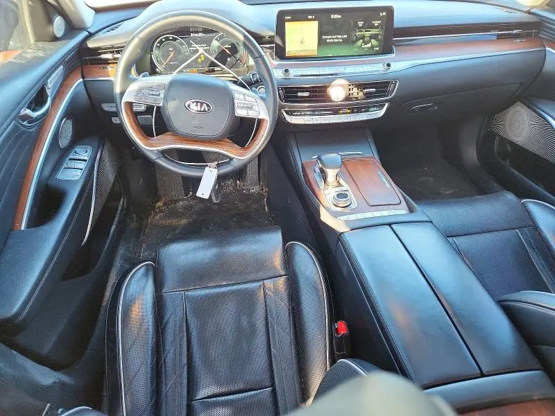 2019 KIA K900 LUXURY  