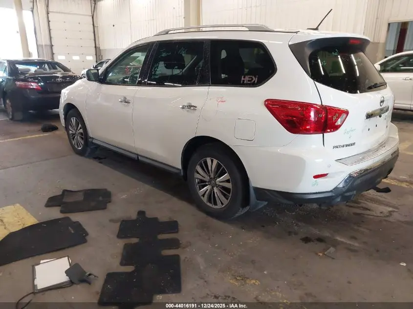 2018 NISSAN PATHFINDER SV