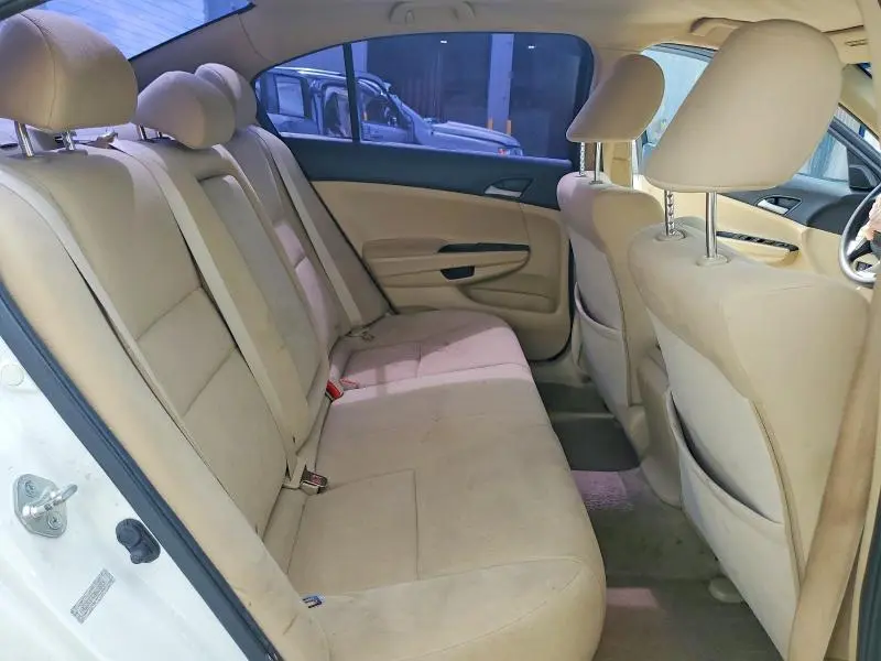 2011 HONDA ACCORD LXP  