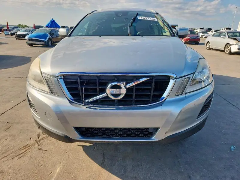 2011 VOLVO XC60 T6  