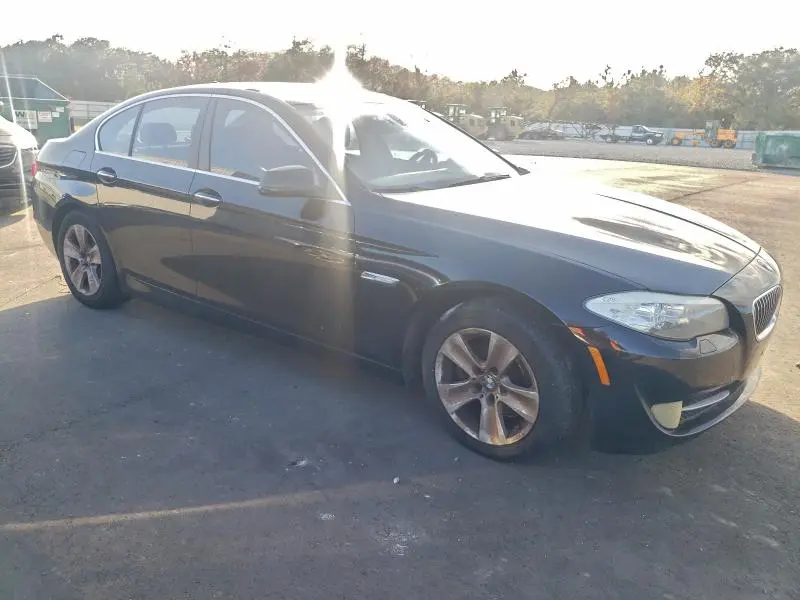 2011 BMW 528 I  