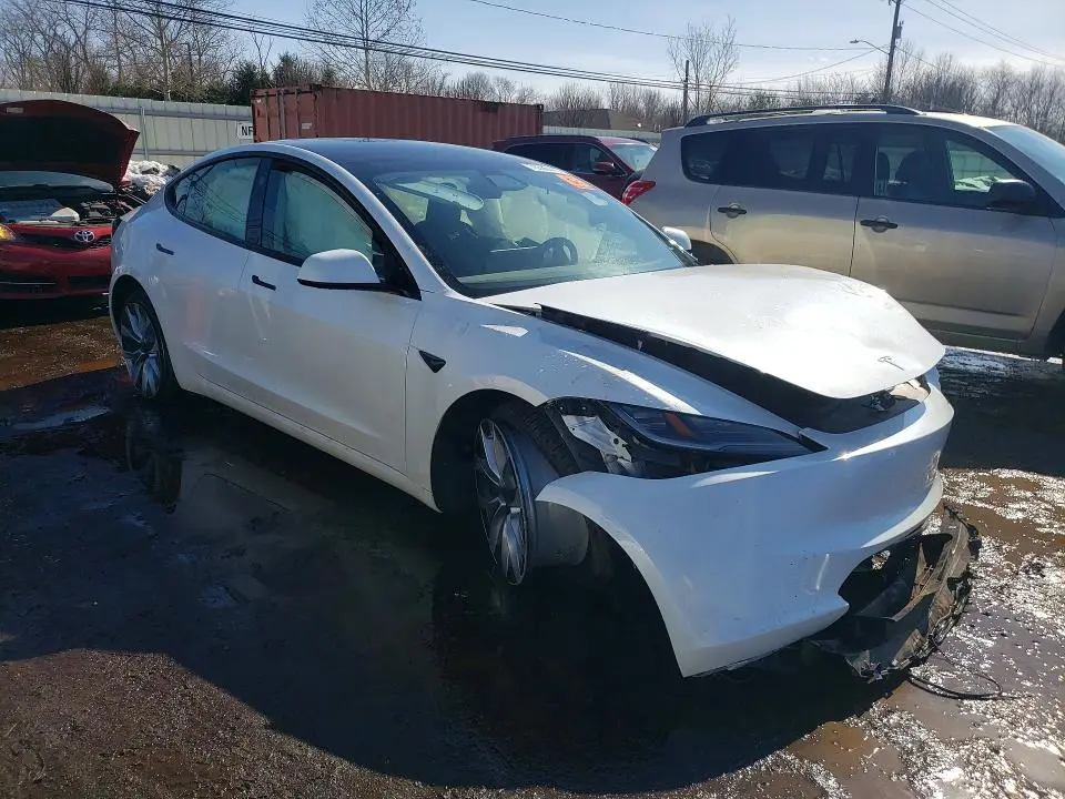 2025 TESLA MODEL 3   