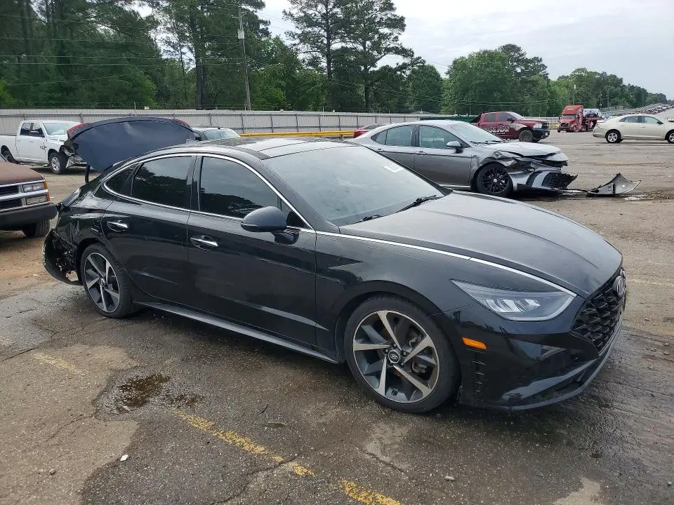 2021 HYUNDAI SONATA SEL PLUS  