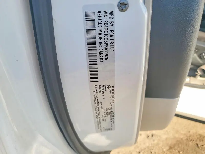 2023 CHRYSLER VOYAGER LX  
