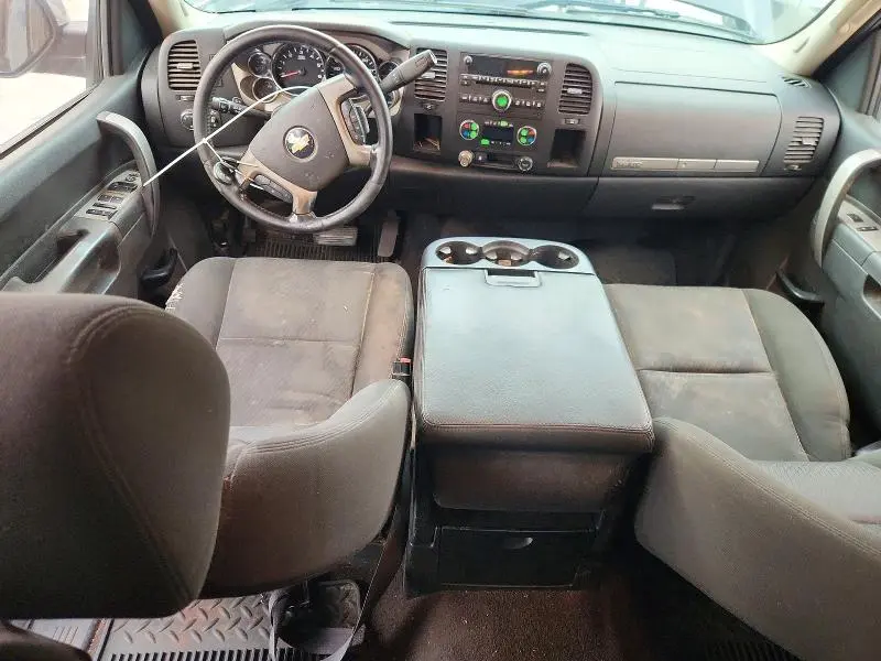 2011 CHEVROLET SILVERADO C1500 LT  