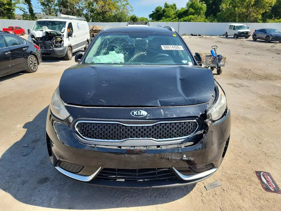 2018 KIA NIRO LX  