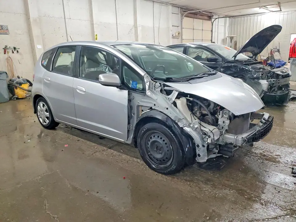 2013 HONDA FIT   