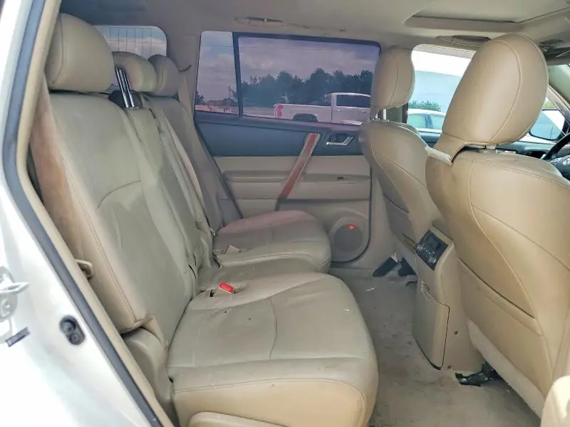2010 TOYOTA HIGHLANDER LIMITED  
