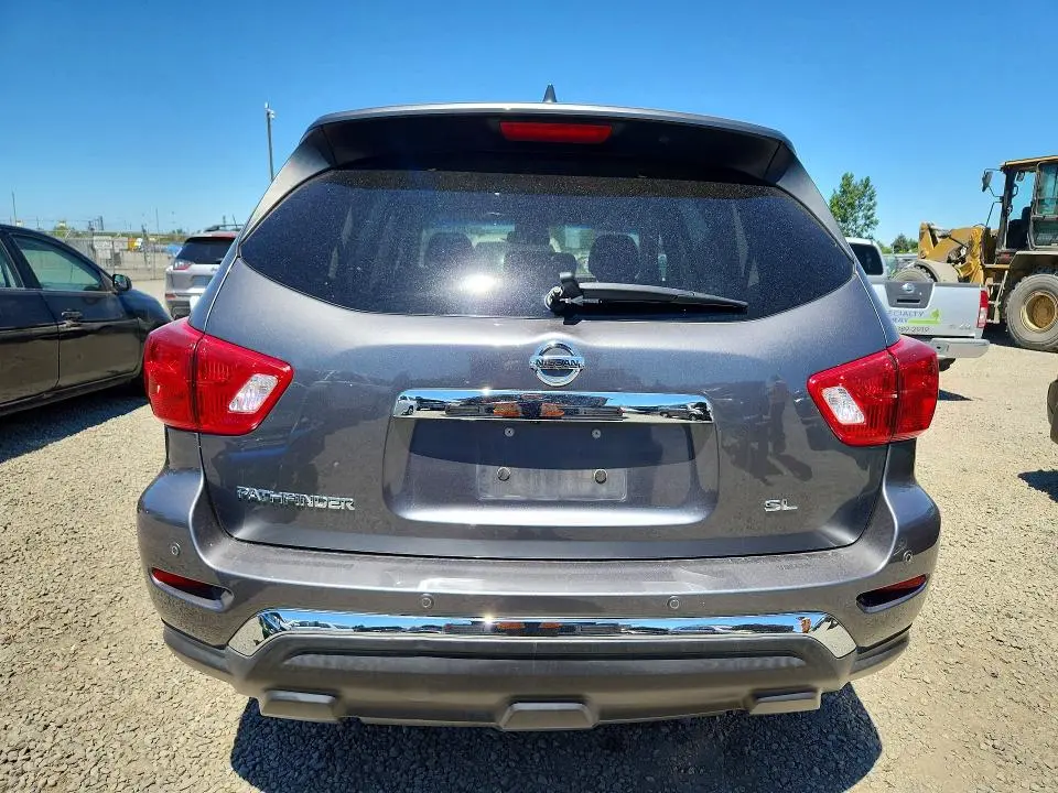 2019 NISSAN PATHFINDER SL  