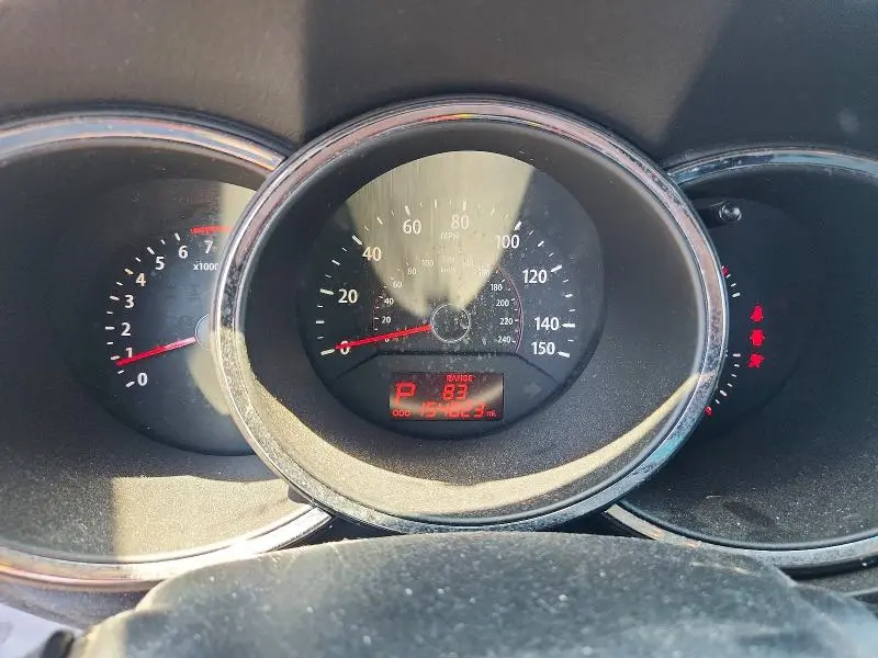 2011 KIA SORENTO LX  