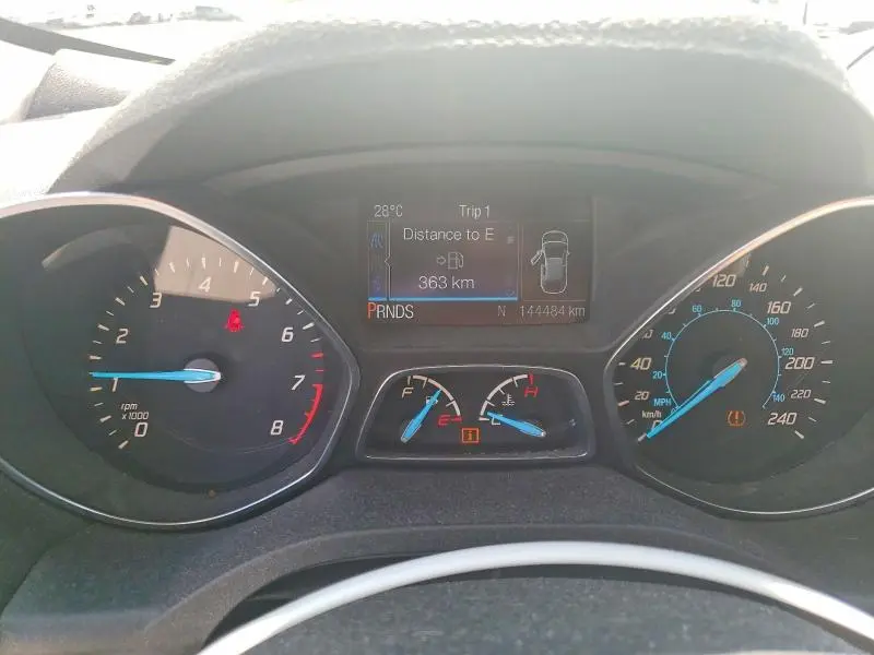 2016 FORD ESCAPE SE  