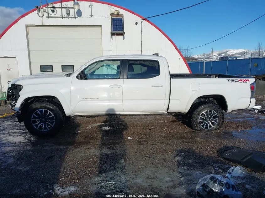 2020 TOYOTA TACOMA 4WD TRD SPORT