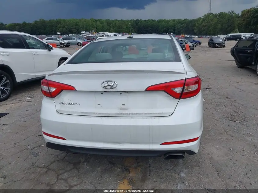 2017 HYUNDAI SONATA SE