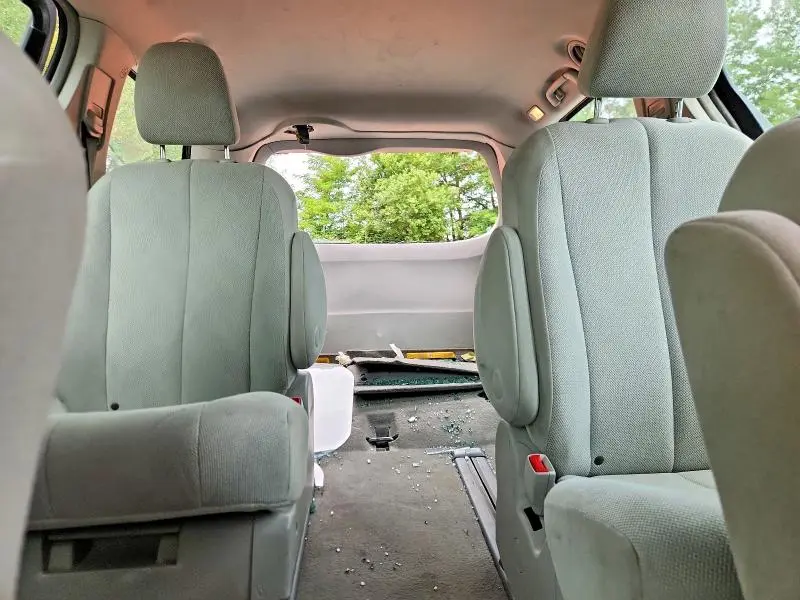 2013 TOYOTA SIENNA L 7-PASSENGER  