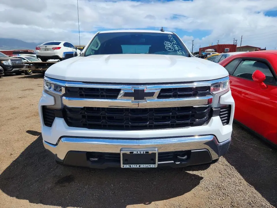 2024 CHEVROLET SILVERADO K1500 LT  