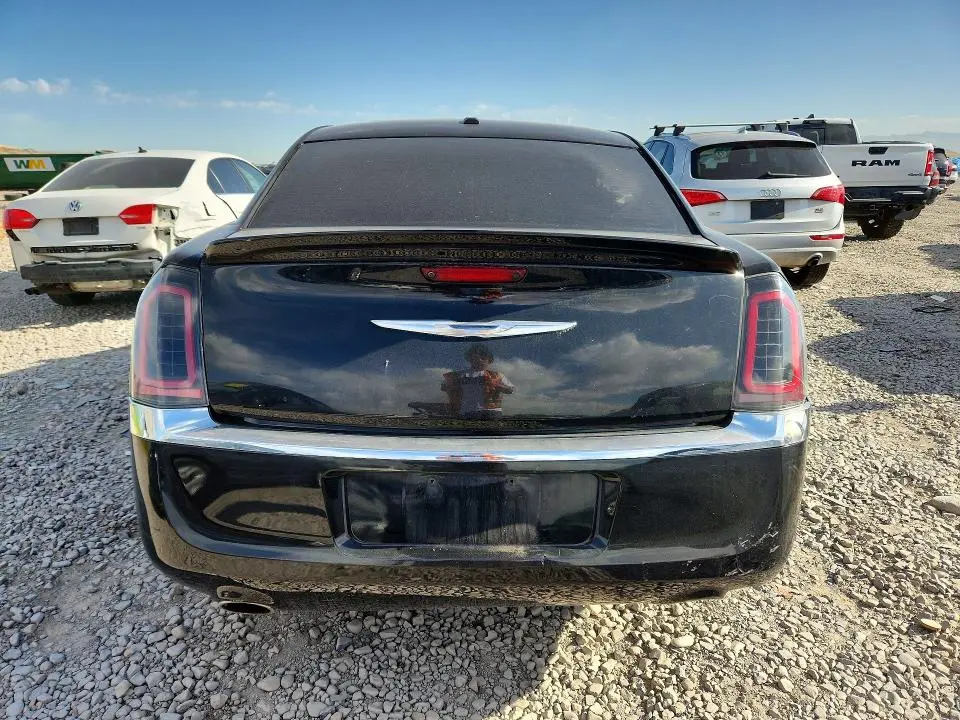 2011 CHRYSLER 300C   