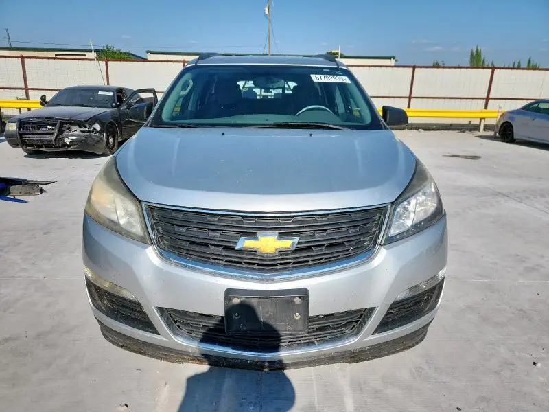 2014 CHEVROLET TRAVERSE LS  