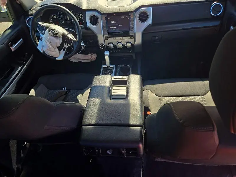 2021 TOYOTA TUNDRA SR5  
