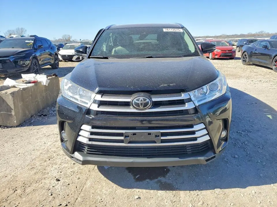 2017 TOYOTA HIGHLANDER XLE  