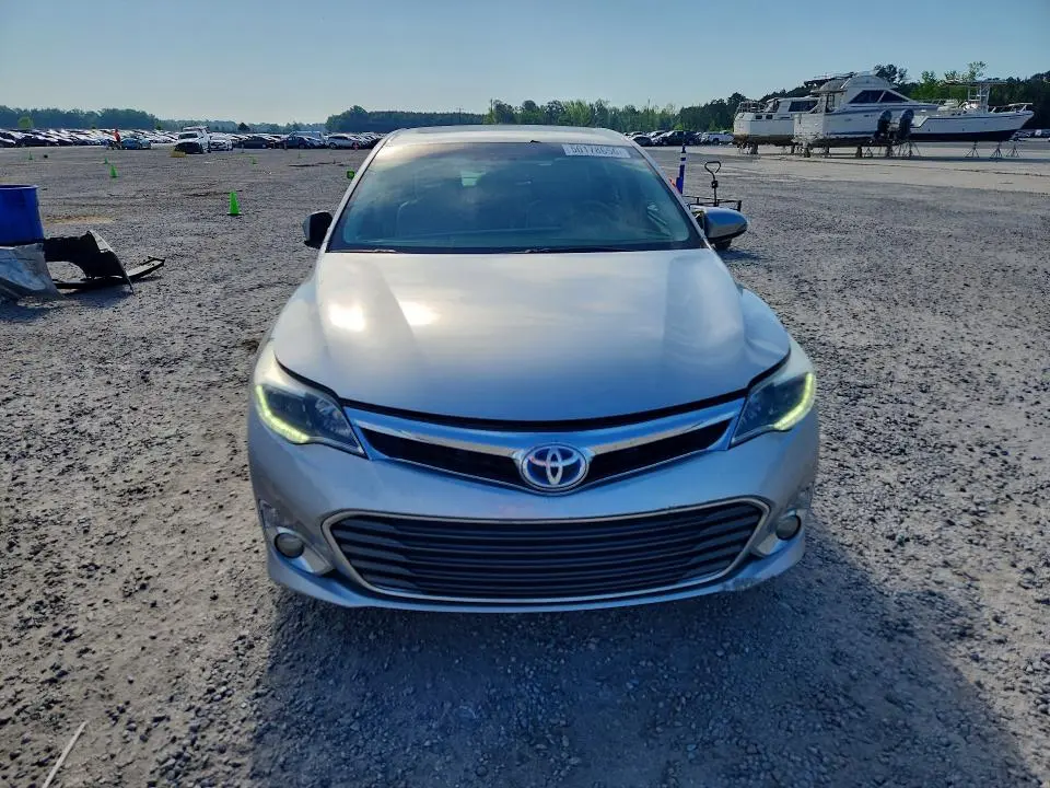 2015 TOYOTA AVALON   