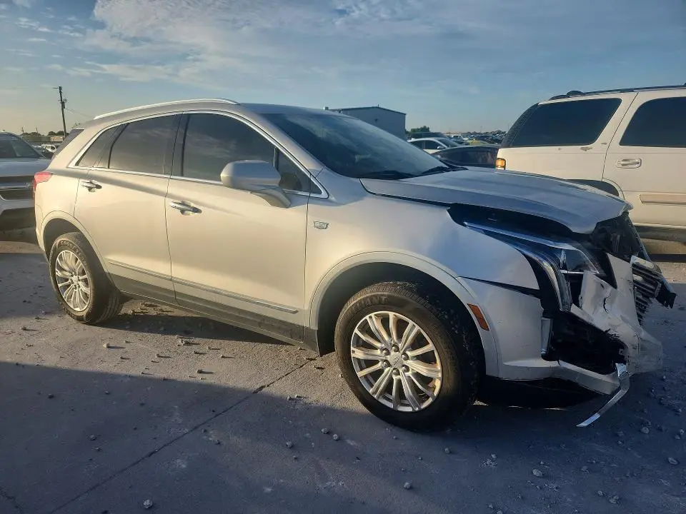 2019 CADILLAC XT5   