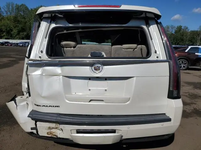 2015 CADILLAC ESCALADE LUXURY  