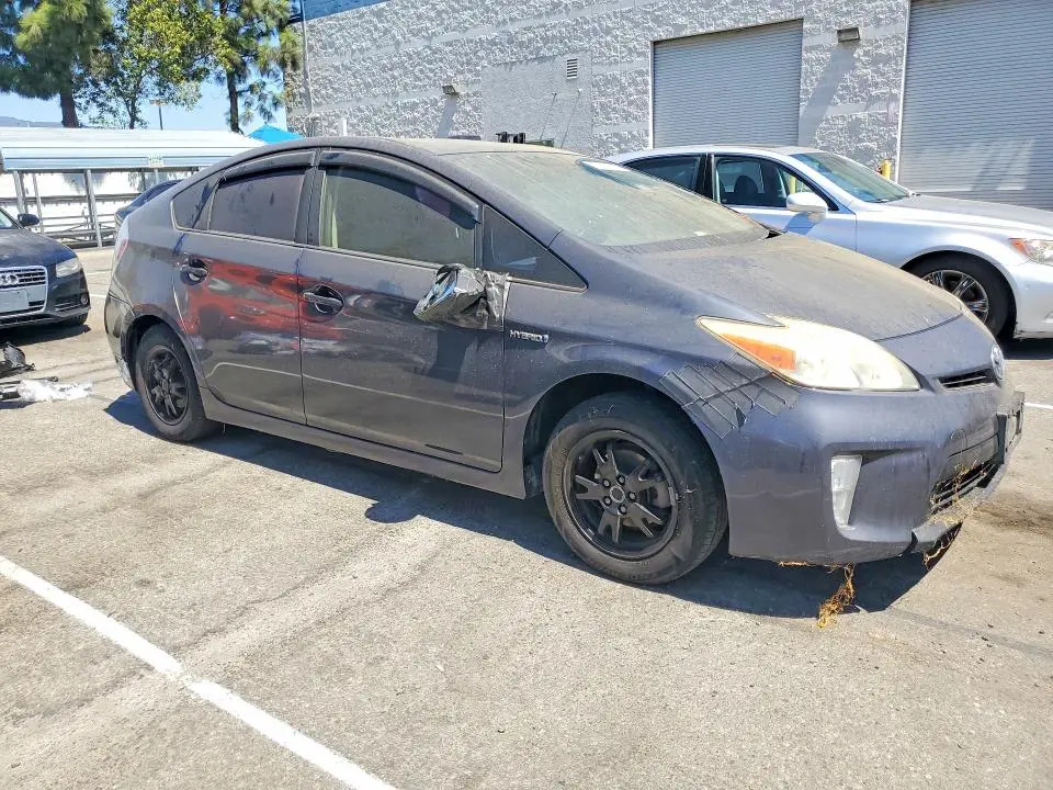 2012 TOYOTA PRIUS THREE  