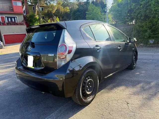 2013 TOYOTA PRIUS C THREE  