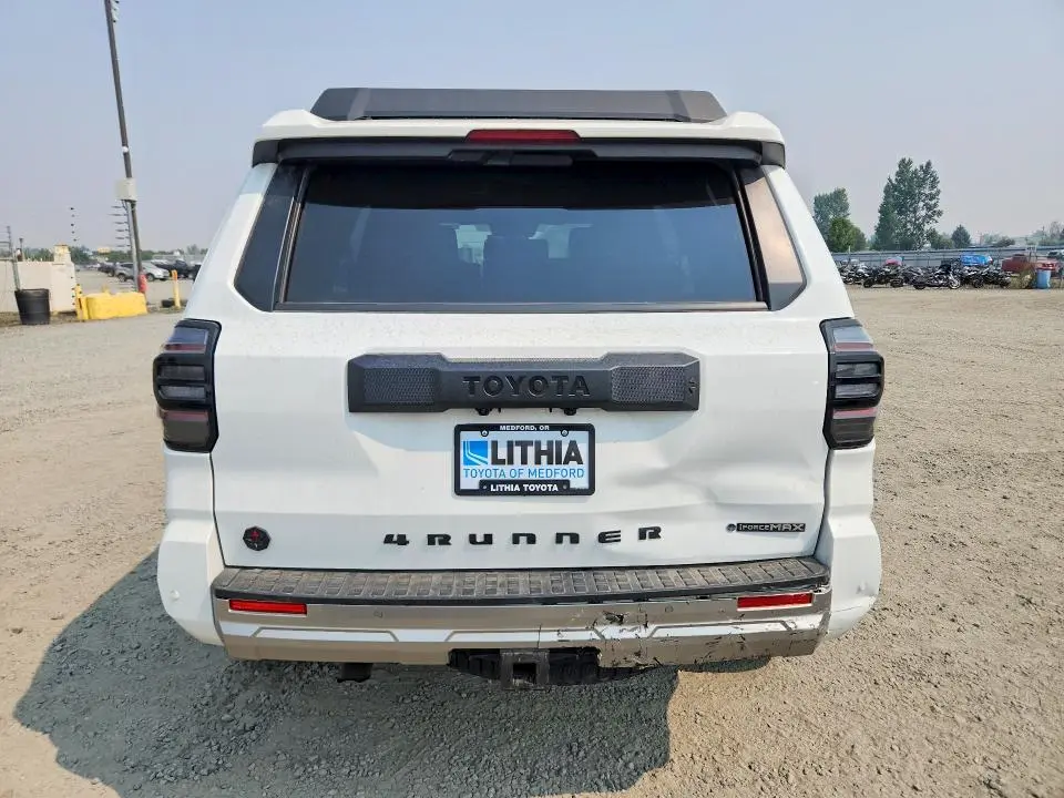2025 TOYOTA 4RUNNER TRAILHUNTER HV  
