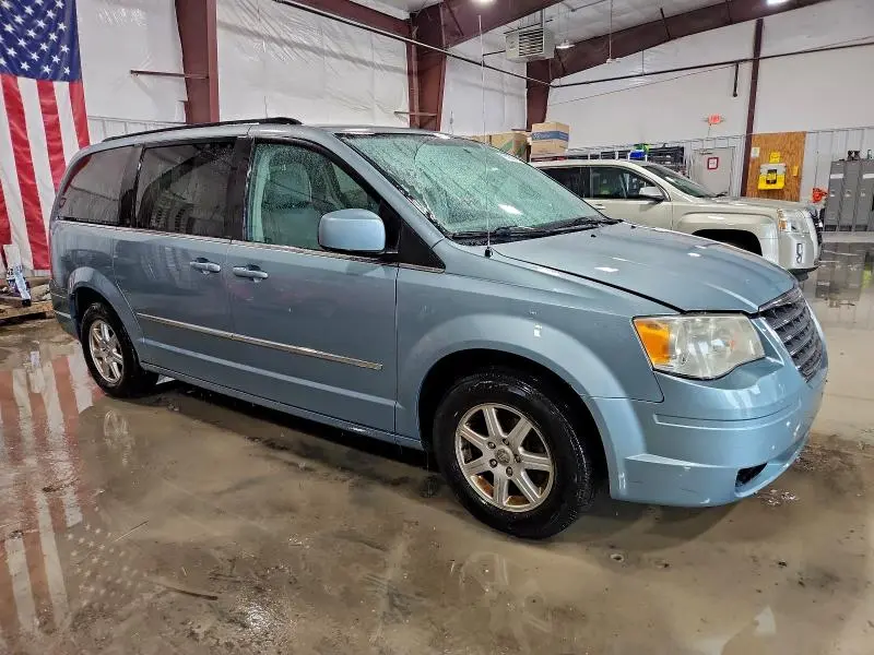 2010 CHRYSLER TOWN & COUNTRY TOURING  