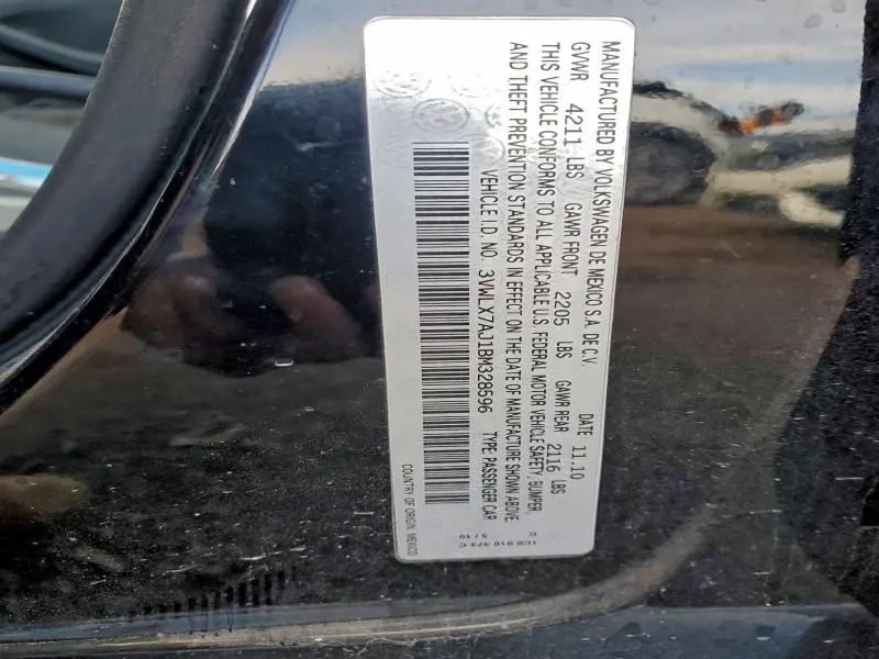 2011 VOLKSWAGEN JETTA SEL  