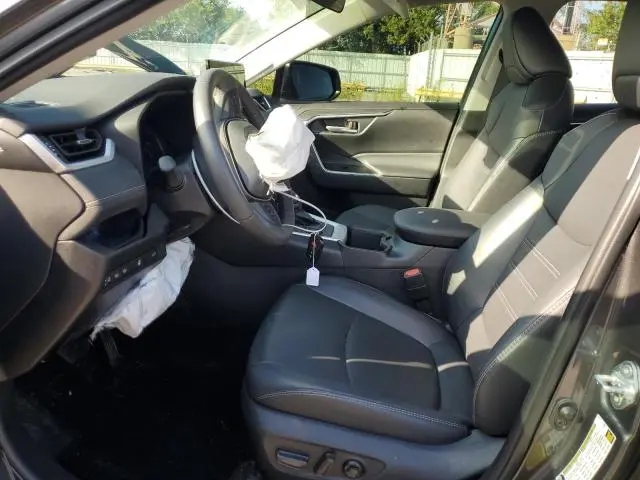 2023 TOYOTA RAV4 XLE PREMIUM  