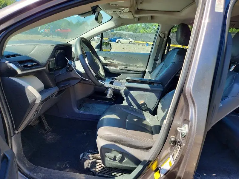 2021 TOYOTA SIENNA LE  