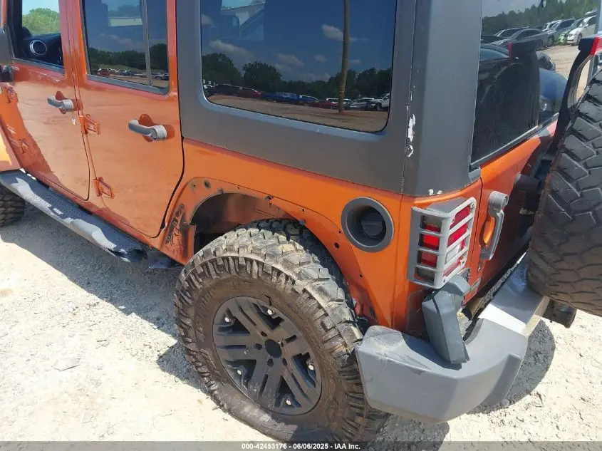 2011 JEEP WRANGLER UNLIMITED SAHARA
