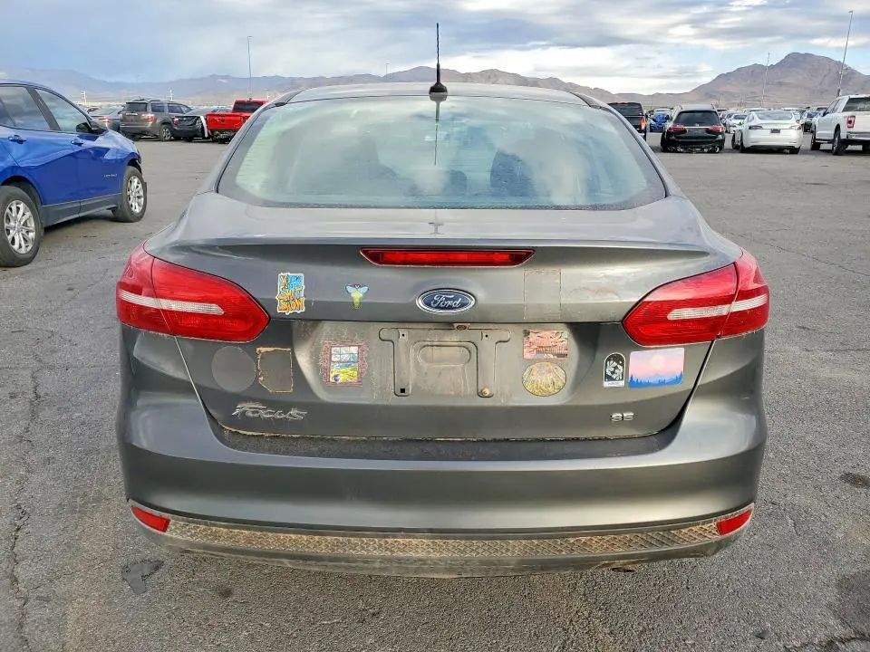 2018 FORD FOCUS SE  