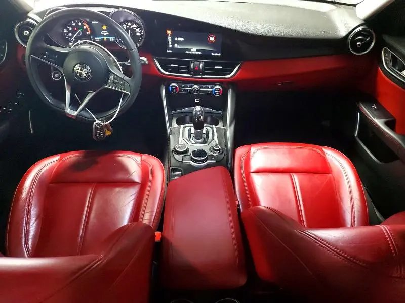 2018 ALFA ROMEO GIULIA Q4  