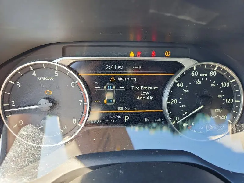 2023 NISSAN ROGUE SV  