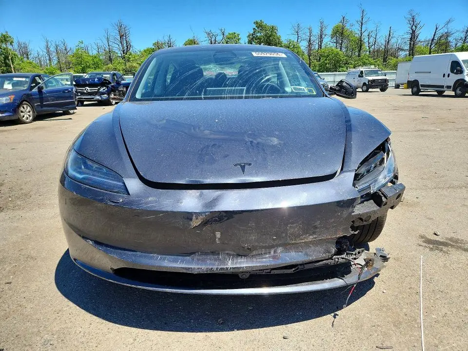 2025 TESLA MODEL 3   