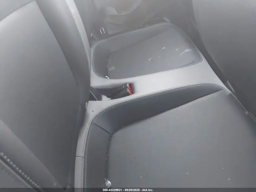 2013 VOLKSWAGEN BEETLE 2.5L